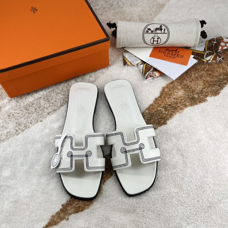 H**mes slippers